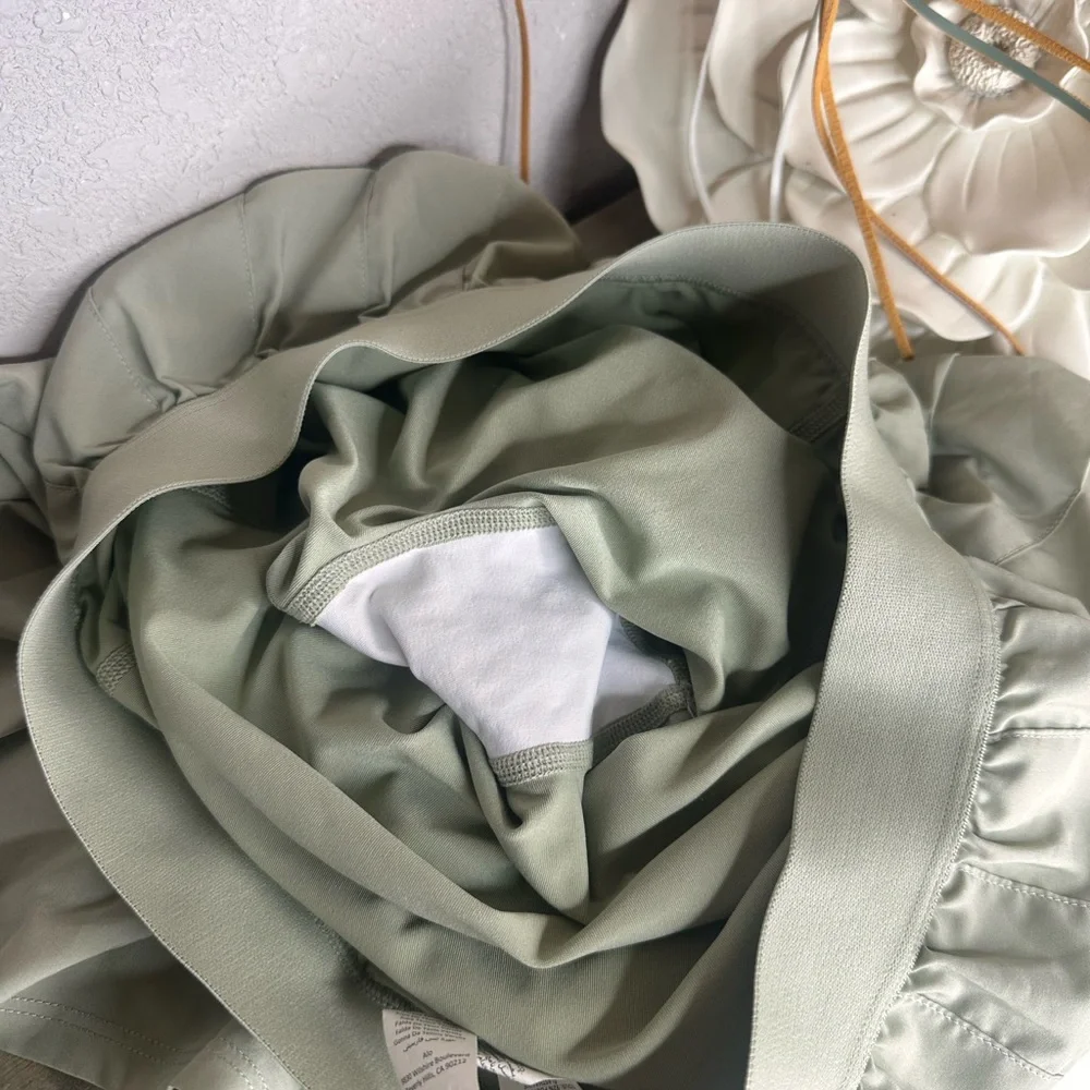 ALO Yoga Varsity Tennis Skirt • Limestone Green • Sz M